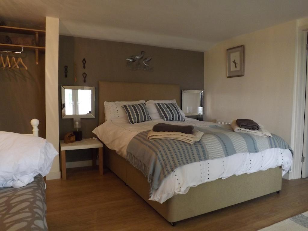 The Swallows Guest House Нью-Ки Номер фото